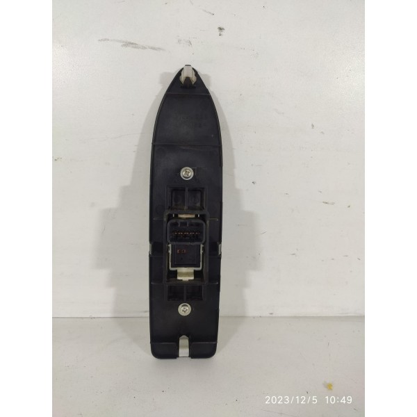 Botao Vidro Pajero Full Traseiro 2008/2019 Mr587944