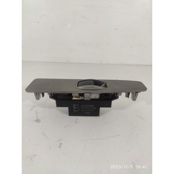 Botao Vidro Pajero Full 2008/2019 Mr587944
