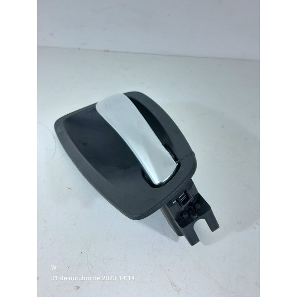 Macaneta Intern Bmw 118 120i 116 130 Dianteira Esq 2005/2011 Prateado Dianteira