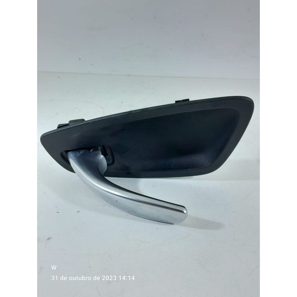 Macaneta Intern Bmw 118 120i 116 130 Dianteira Esq 2005/2011 Prateado Dianteira
