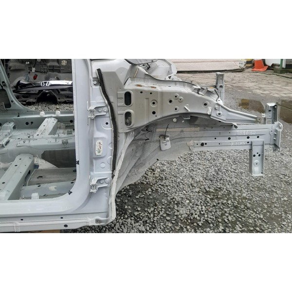 Longarina Caixa Roda Nissan Kicks Direita 2022 2023 Orig