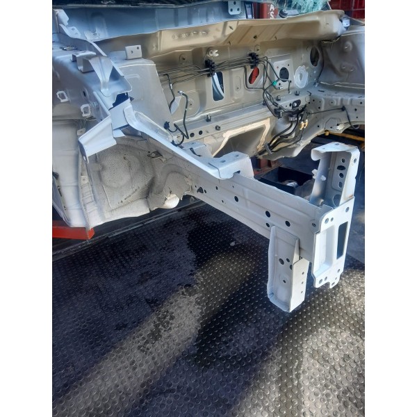 Longarina Caixa Roda Nissan Kicks Direita 2022 2023 Orig