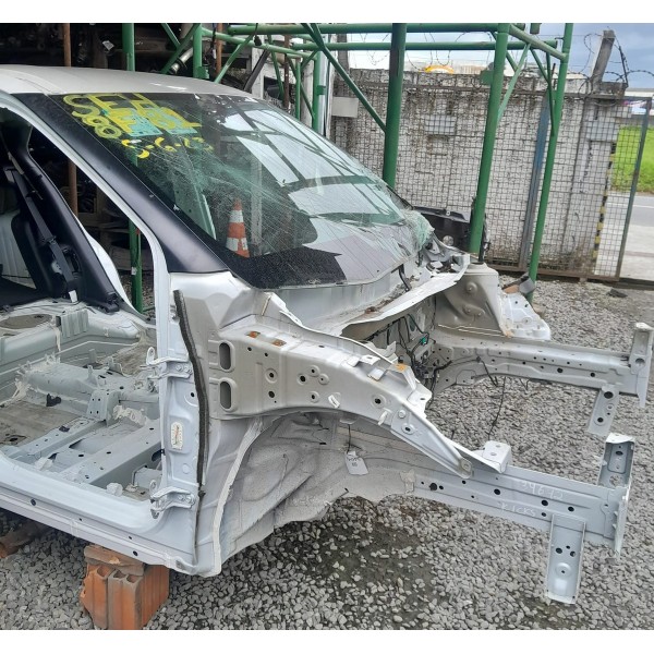 Longarina Caixa Roda Nissan Kicks Direita 2022 2023 Orig