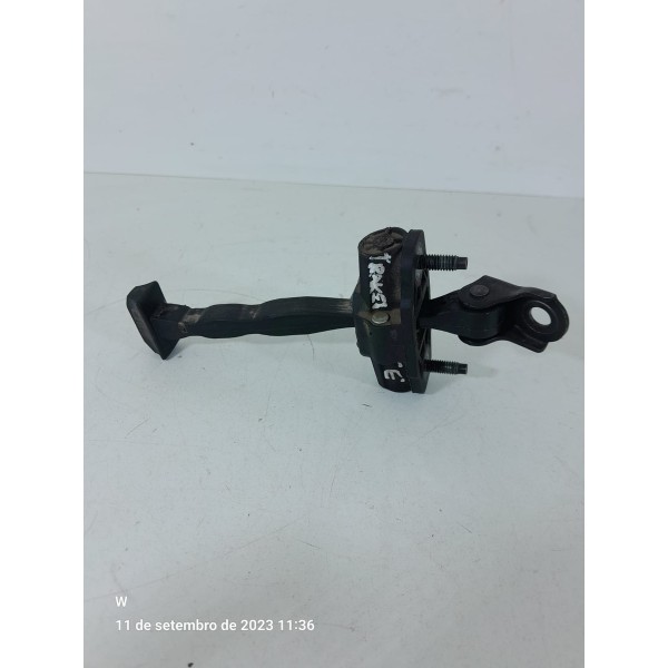 Limitador Porta Tracker 2021 A 2023 Traseira /32107