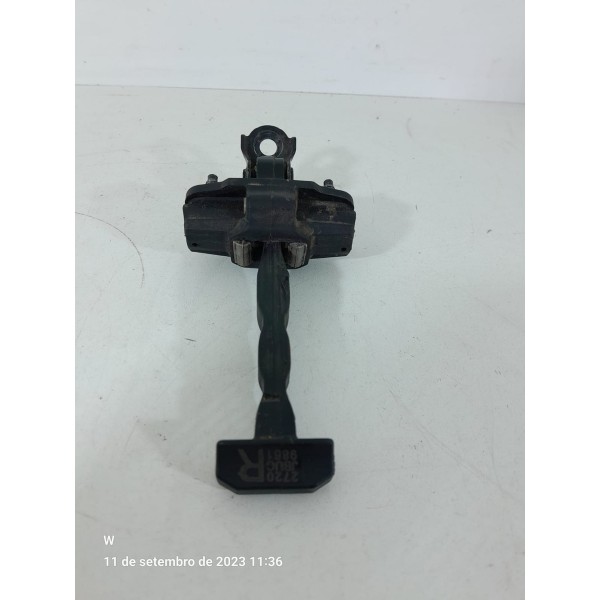 Limitador Porta Tracker Traseira 2020 2021 2022 2023 2024