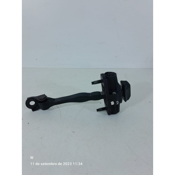 Limitador Porta Tracker Dianteira 2020 2021 2022 2023 2024