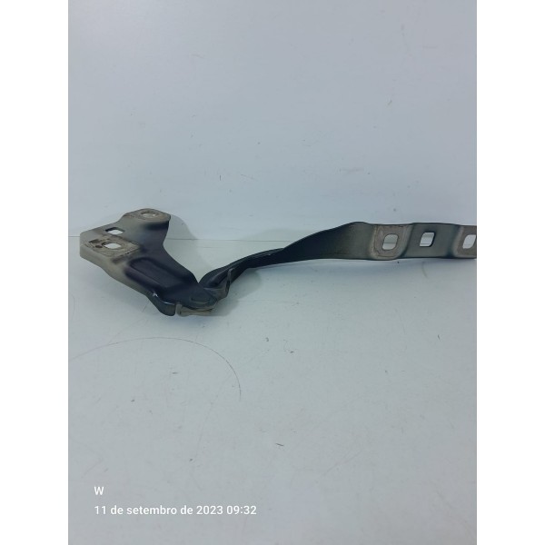 Dobradiça Braco Capo Tracker 2021 2022 2024 Dir Orig /32080