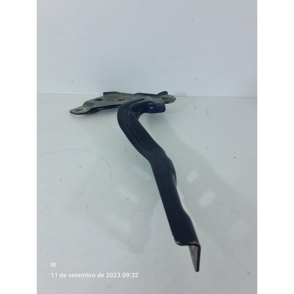 Dobradiça Braco Capo Tracker 2021 2022 2024 Dir Orig /32080