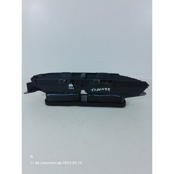 Difusor Ar  Tracker 2021 2022 2023 Central /32077