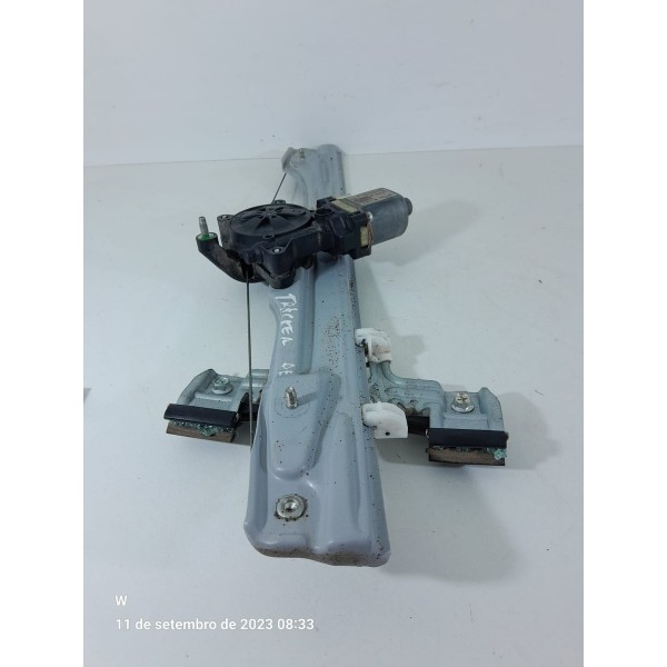 Maquina Vidro Tracker 2021 2022 2023 Diant Esquerda /31988