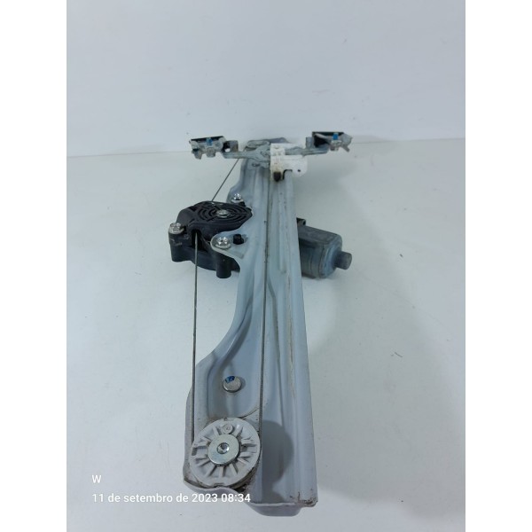 Maquina Vidro Tracker 2021 2022 2023 Diant Esquerda /31988