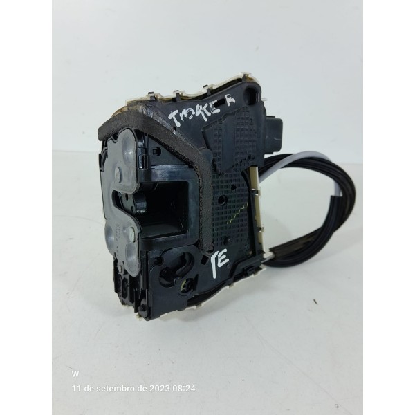 Fechadura Porta Tracker Onix Trseira Esq 2020/2024 26317124