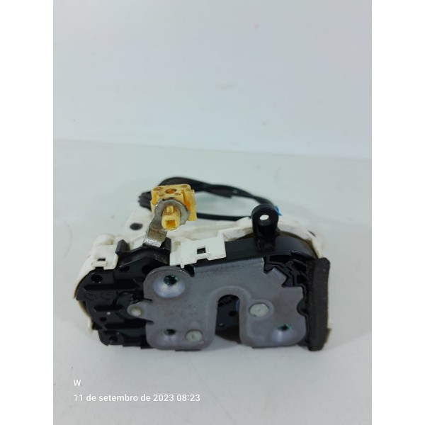 Fechadura Porta Onix Tracker Dianteira Es 2020/2024 26317126