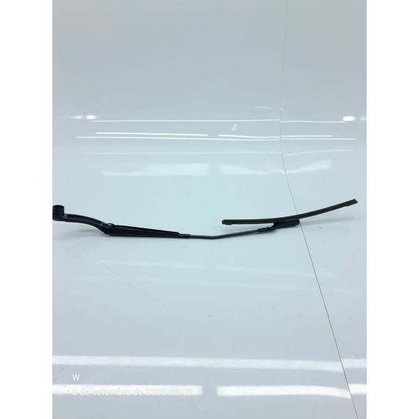 Braco Limpador Tracker Direito 2020 2021 2022 2023 2024 Orig