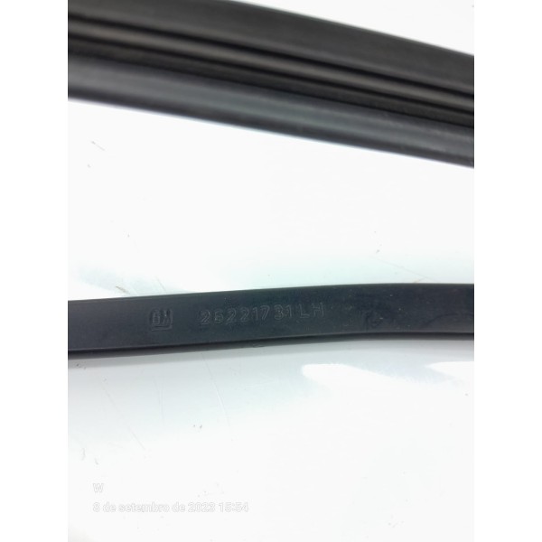 Braco Limpador Tracker Esquerdo 2020 2021 2022 2023 2024 Esquerdo