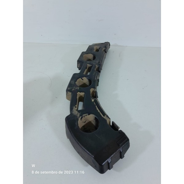 Guia Parachoque Tracker Traseiro Esquerdo 2020/2024 26279908