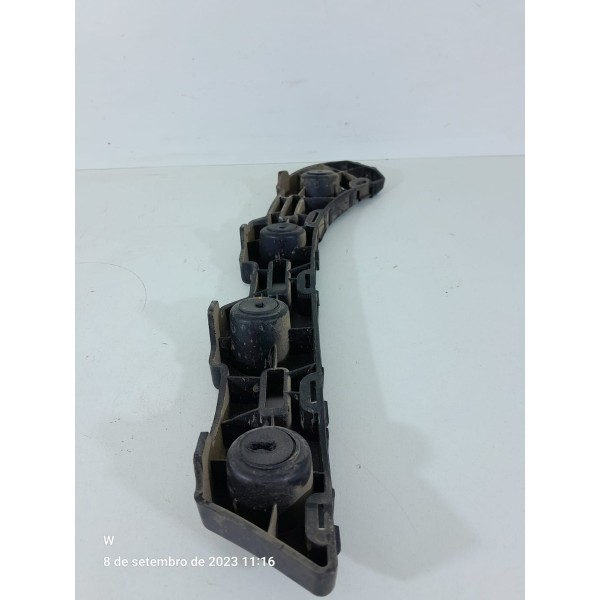 Guia Parachoque Tracker Traseiro Esquerdo 2020/2024 26279908