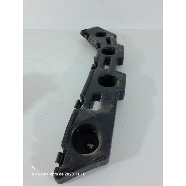 Guia Parachoque Tracker Traseiro Esquerdo 2020/2024 26279908