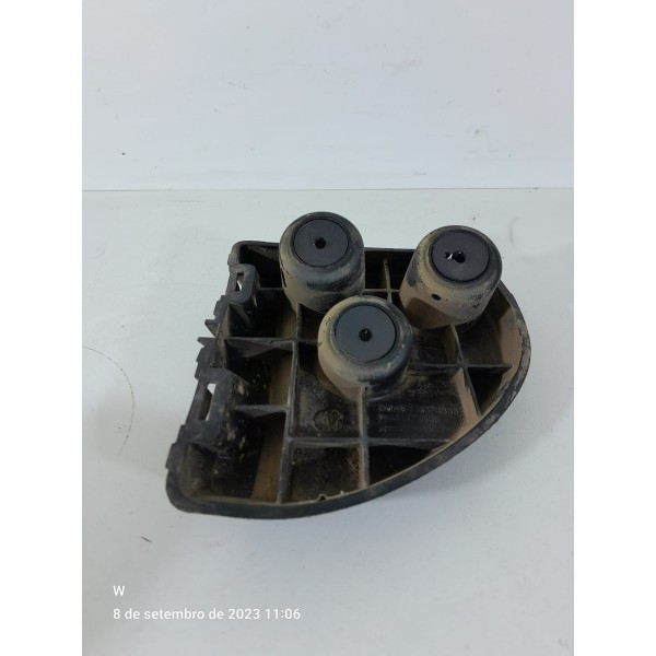 Guia Parachoque Tracker Traseiro Direito 2020/2024 26279905