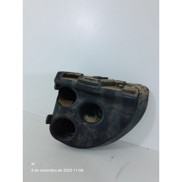 Guia Parachoque Tracker Traseiro Direito 2020/2024 26279905