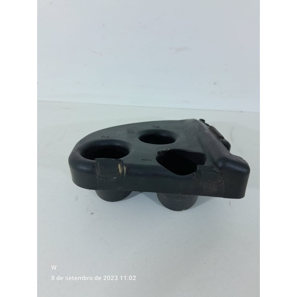 Guia Parachoque Tracker Traeiro Esquerdo 2020/2024  26279904