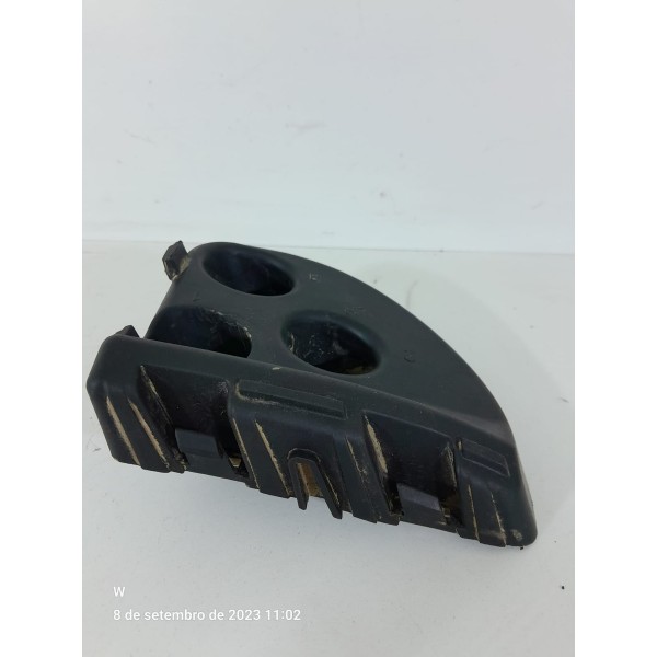 Guia Parachoque Tracker Traeiro Esquerdo 2020/2024  26279904