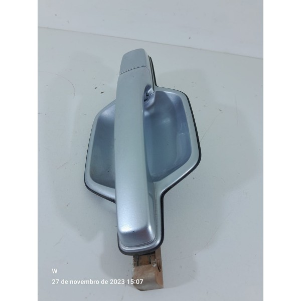 Macaneta Externa Pajero Full Dianteira Direita 2006/2017 Dianteira