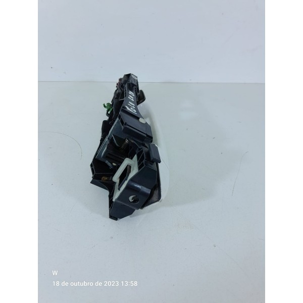 Macaneta Externa Polo Dianteira Direita 2018/2024 Original - Dianteira