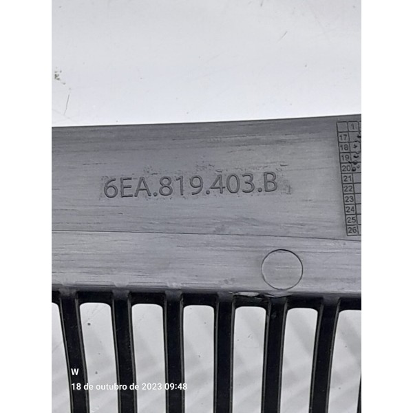 Grade Parabrisa Polo Esquerdo 2018/2024 6ea819403b