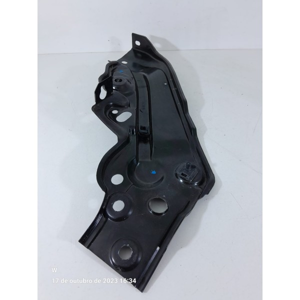 Suporte Farol Polo Esquerdo 2019/2024 6ea805931b