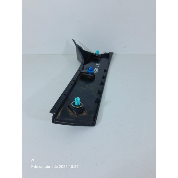 Aplique Tampa Traseira Tiggo 8 Esquerd 2019/2024 609000076aa Preto