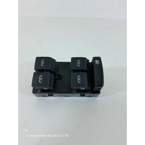 Botao Vidro Onix Tracker Dianteiro Esq 2020/2025 26211281