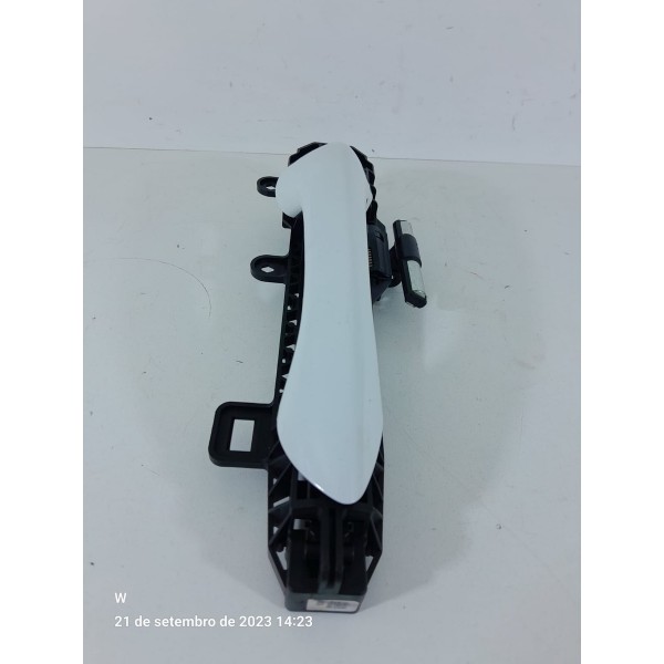 Macaneta Externa Onix Dianteira Direita 2020/2025 Branco Dianteira