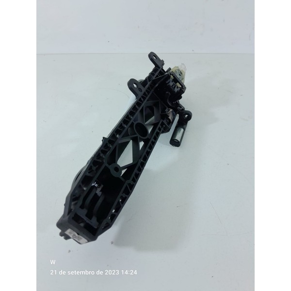 Macaneta Porta Onix Dianteira Esquerda 2020/2025