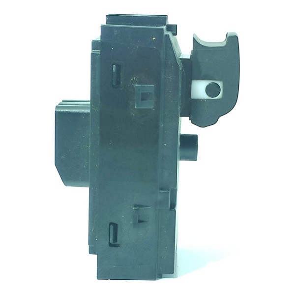 Botao Vidro Onix Tracker Dianteiro Direito 2020/24 26211284