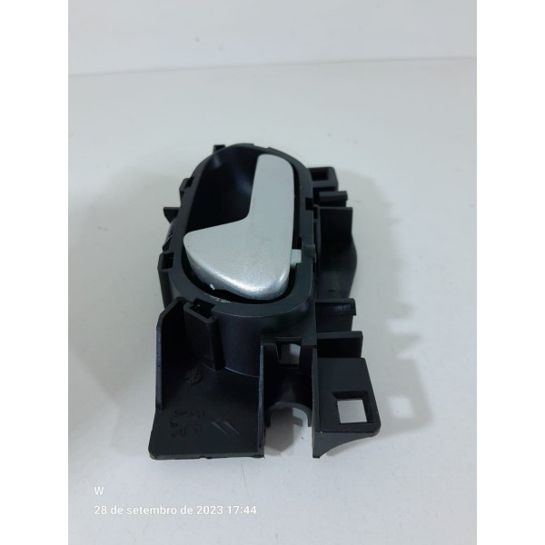 Macaneta Porta Peugeot 2008 Dianteira Esquerda 2016 A 2024 Dianteira
