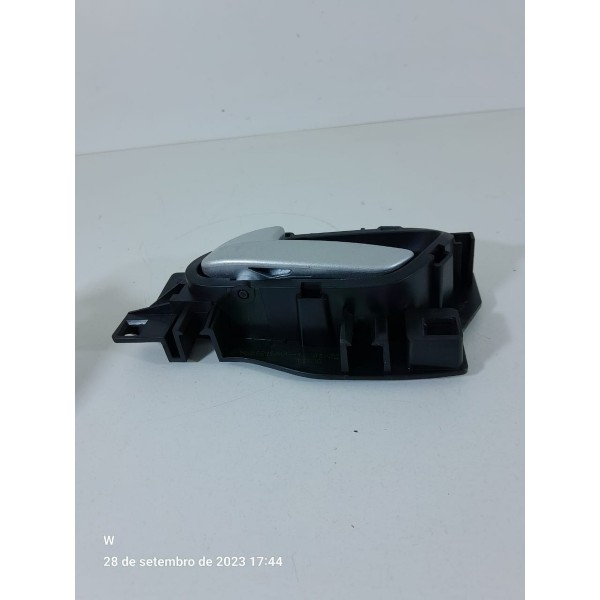 Macaneta Porta Peugeot 2008 Dianteira Esquerda 2016 A 2024 Dianteira