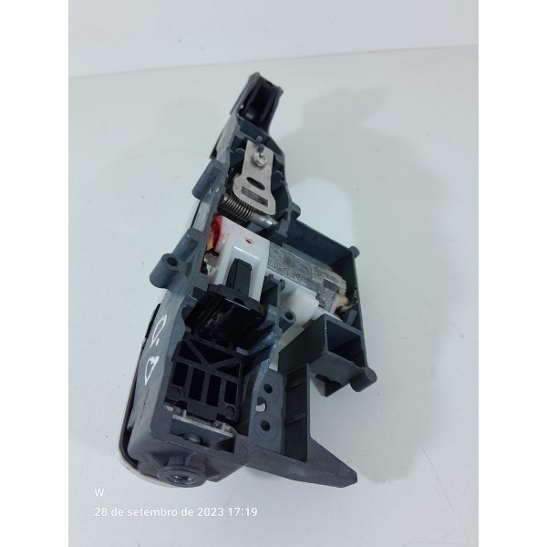 Macaneta Externa Peugeot 2008 Dianteira Direita 2016/2024