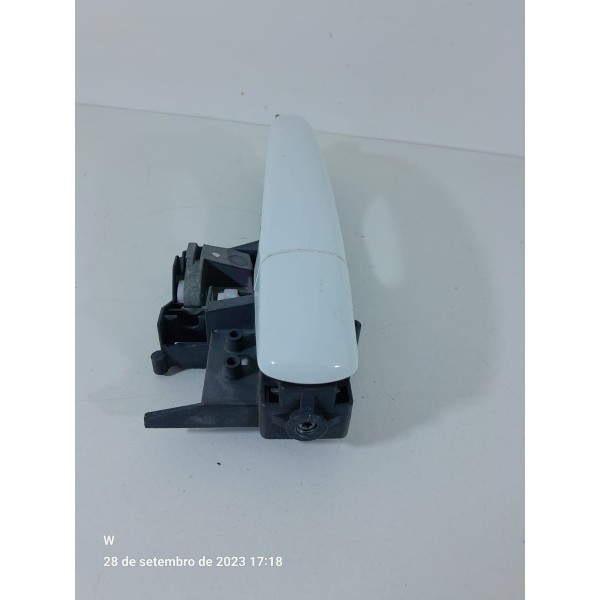 Macaneta Externa Peugeot 2008 Dianteira Direita 2016/2024