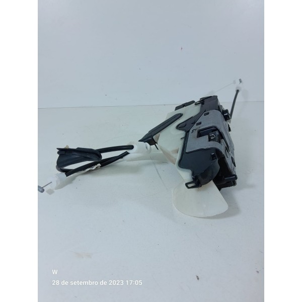 Fechadura Porta Peugeot 2008 Dianteira Es 2018/2024 40537230