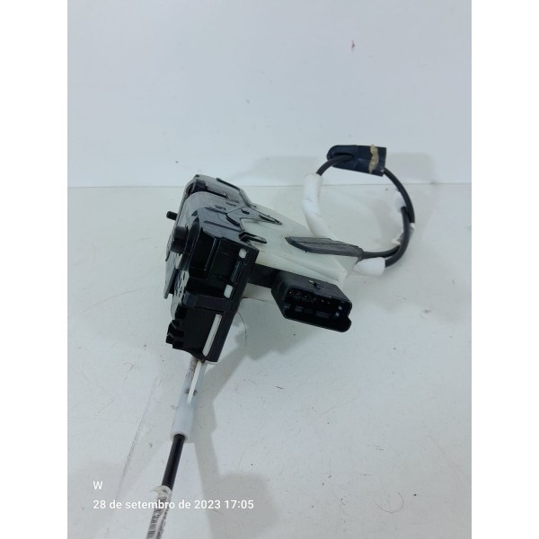 Fechadura Porta Peugeot 2008 Dianteira Es 2018/2024 40537230