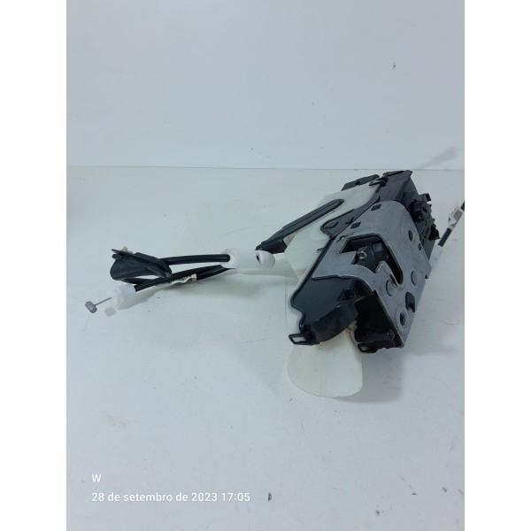 Fechadura Porta Peugeot 2008 Dianteira Es 2018/2024 40537230