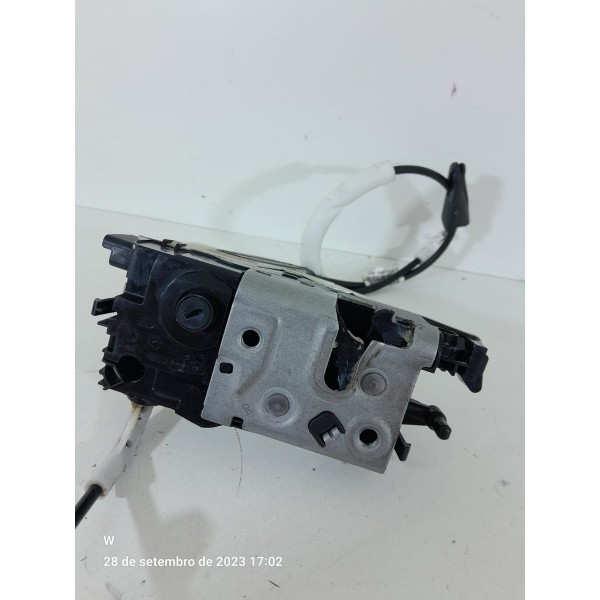 Fechadura Porta Peugeot 2008 Dianteira Di 2018/2024 40647230