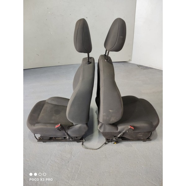 Jogo Bancos Peugeot 2008 Ano 2023 Originais / Preto