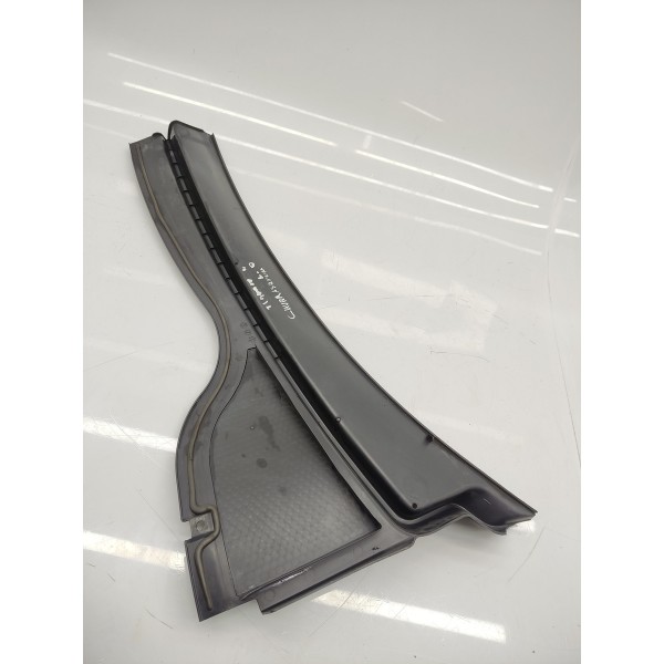 Grade Parabrisa Tiguan Direita 2009/2016 Detalhe 5n1819404