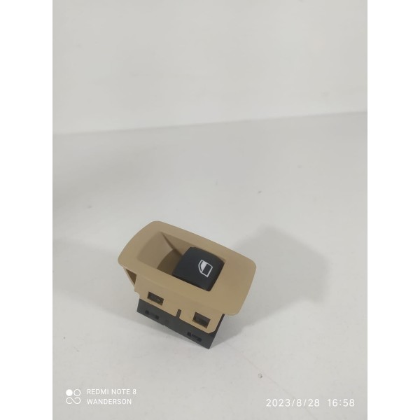 Botao Vidro Bmw X1 325 Direito 2009/2018 15979800