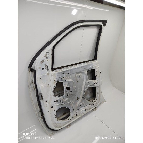 Porta Nissan Frontier Dianteira Dir 2009 2010 2011 2012/2016 Dianteira Direita Branco