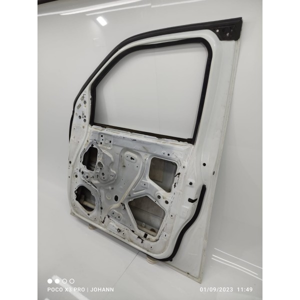 Porta Nissan Frontier Dianteira Dir 2009 2010 2011 2012/2016 Dianteira Direita Branco