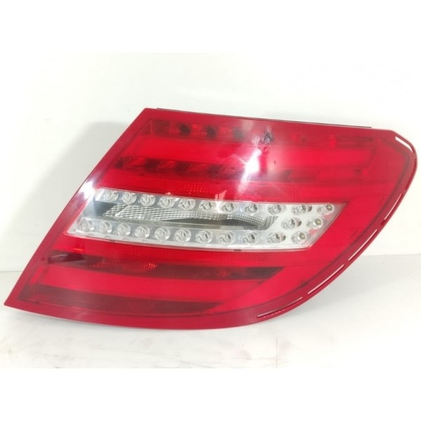 Lanterna Mercedes C180 C200 Direita 2012/2014 A2048202764 Direito/passageiro Vermelho