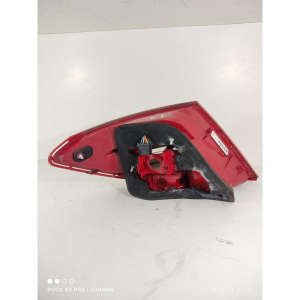 Lanterna Mercedes C180 C200 Direita 2012/2014 A2048202764 Direito/passageiro Vermelho